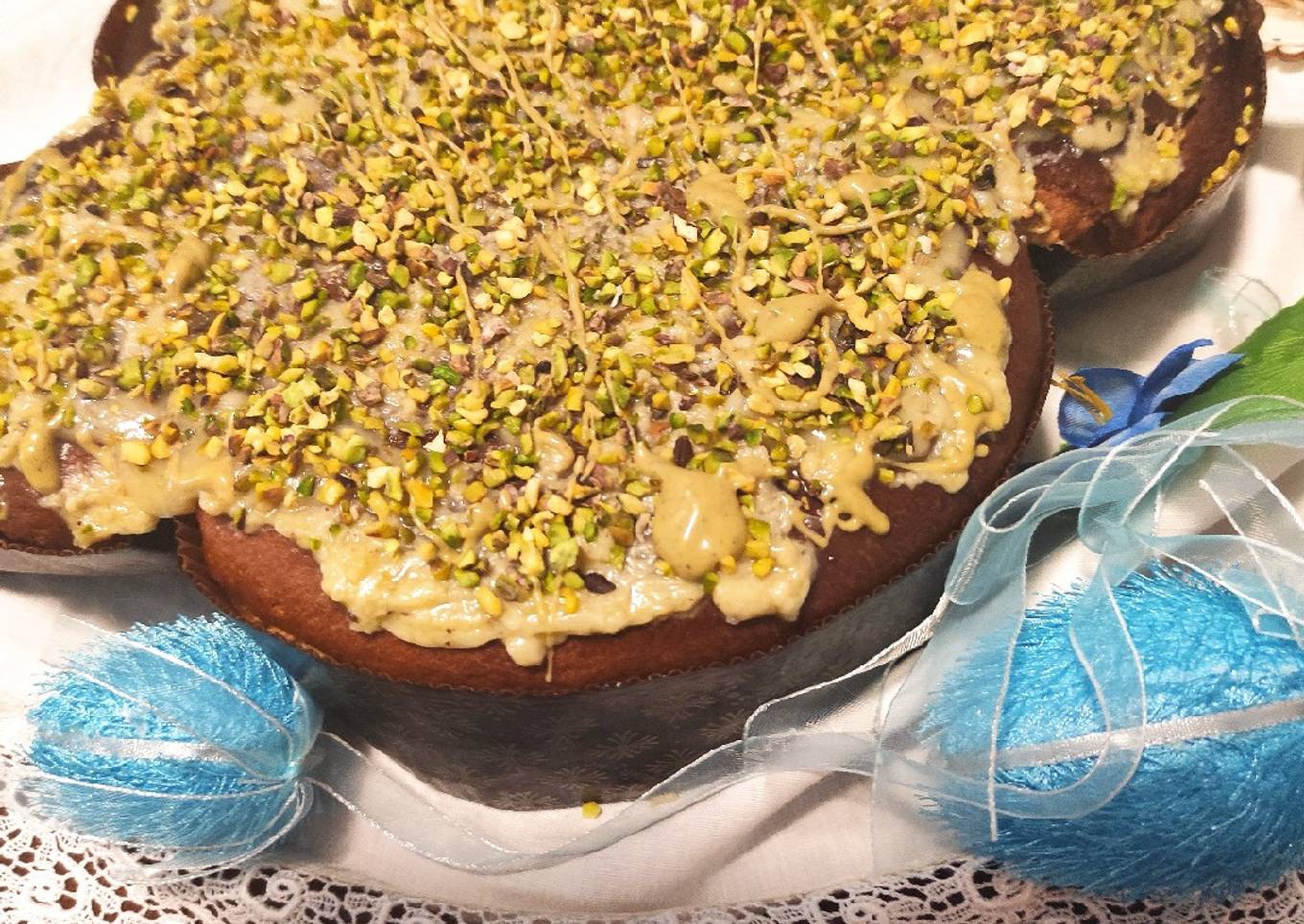 Easter Columba with pistachios