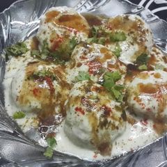A picture of Dahi Bhalla (Dahi Vada).