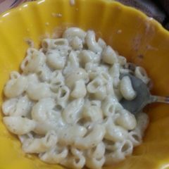 A picture of Instant white sauce macaroni.
