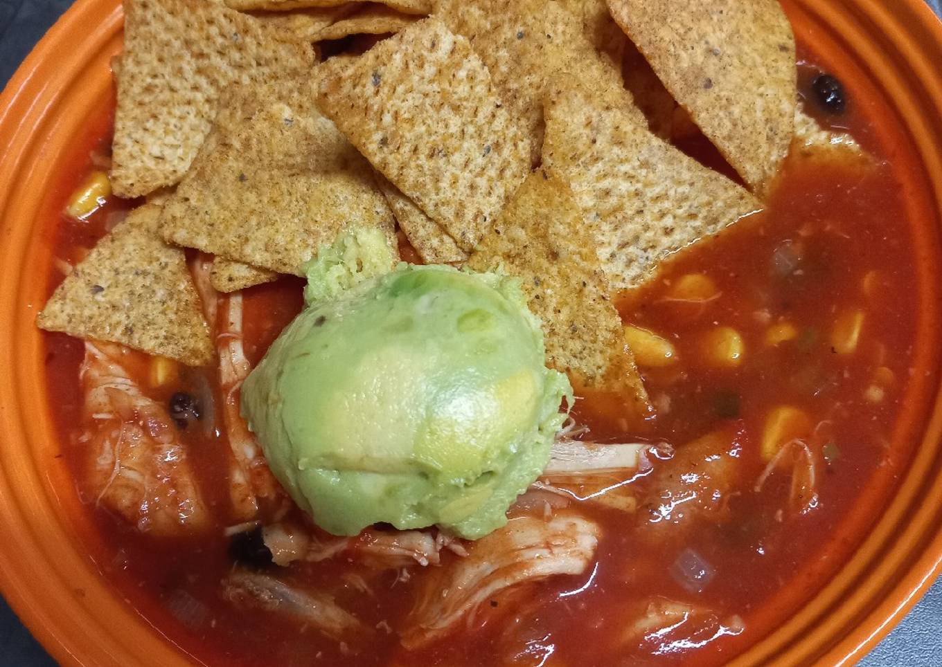 Chicken and Tortilla Soup