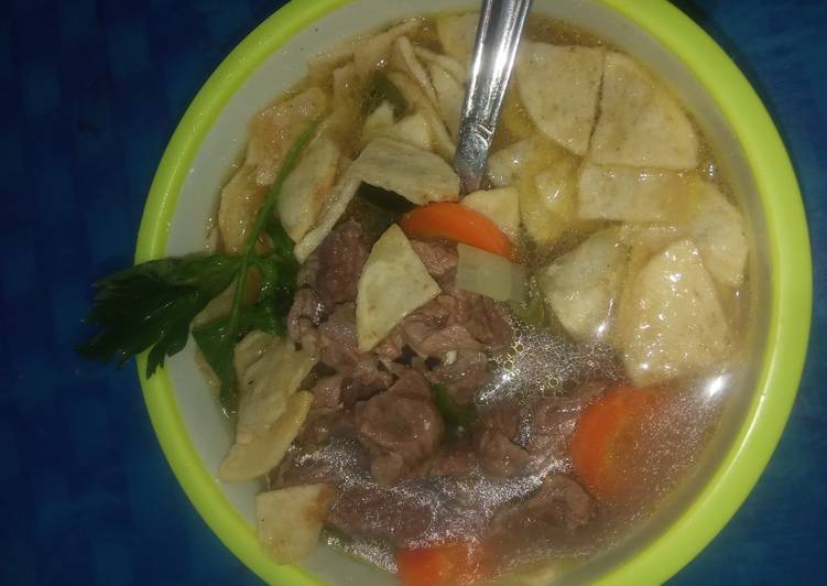 Cara Gampang Menyiapkan Soto daging sapi yang Enak