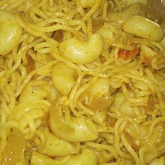 A picture of Maggi pasta.