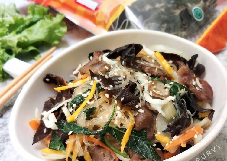 Resep JAPCHAE / Korean Noodles with Meat and Mushroom Anti Gagal
