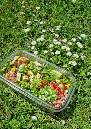 Una foto de Ensaladita de primavera🌼