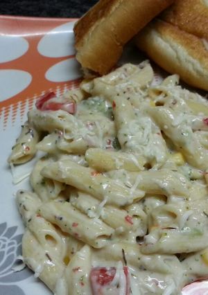 A picture of Penne in White sauce.