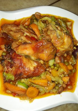 A picture of Vegetable soup.