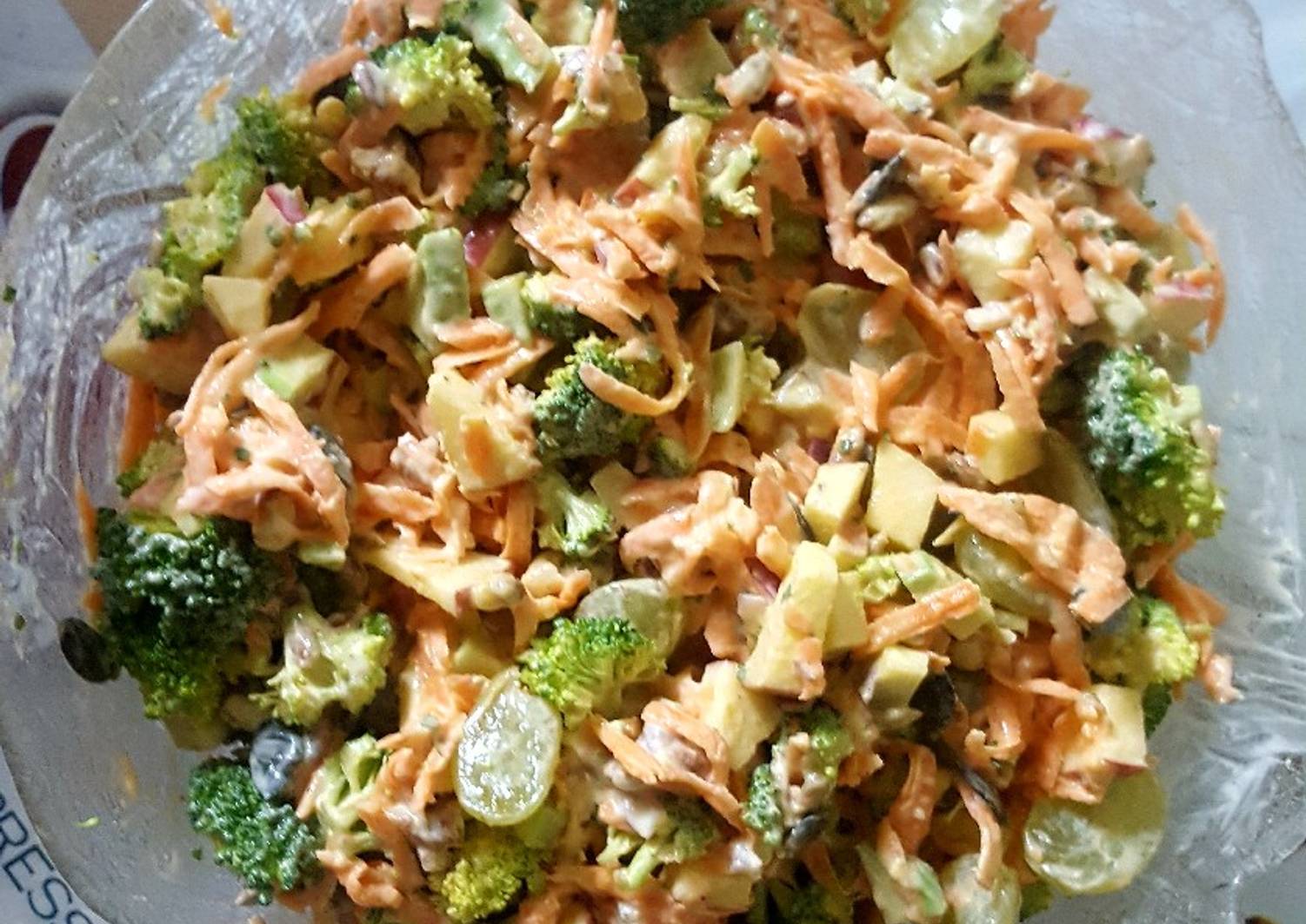 Вкусный салат с брокколи рецепт