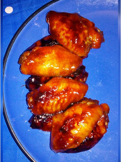 A picture of Chicken Wings with Maple Syrup.