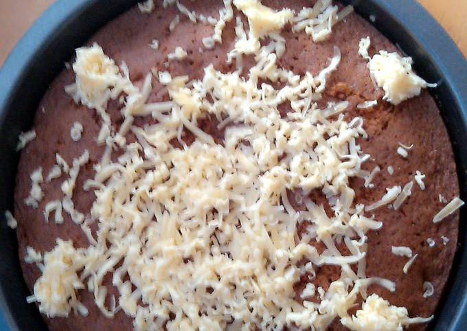 Mango Cake with Cheese on Top