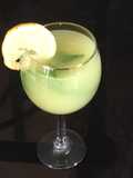 Ginger Roots Juice With Pineapple, Lemon And Mint