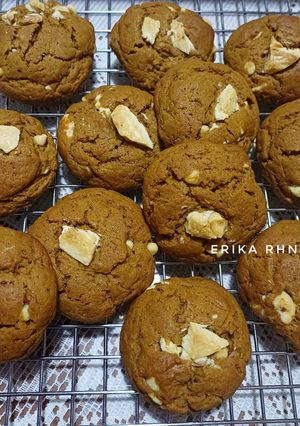 Foto resep White Chocochip and SilverQueen Soft Cookies