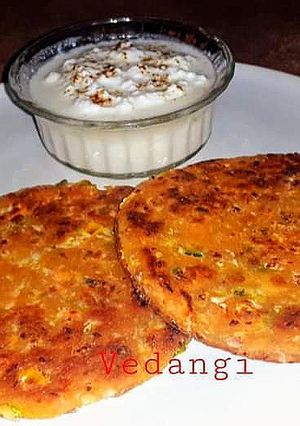 A picture of Mix Veg Paratha.