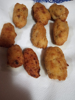 Una foto de Croquetas de pollo asado