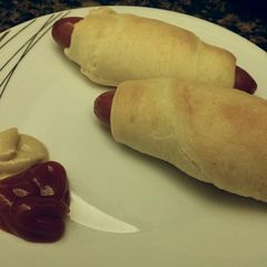 A picture of Pigs in a Blanket.