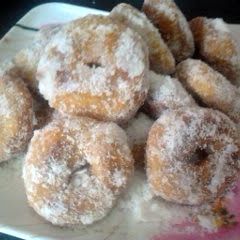 A picture of sweet potato doughnut fritters.