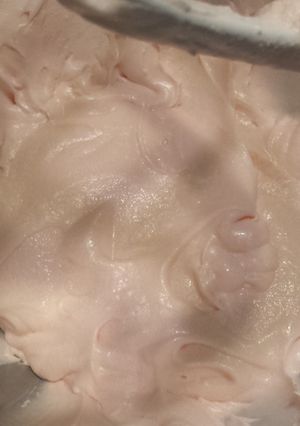 A picture of Strawberry Buttercream.