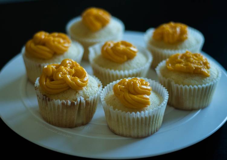 Recipe of Any-night-of-the-week White Cup Cakes