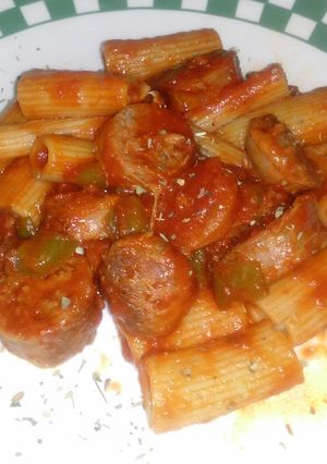 A picture of Rigatoni w/ Green Peppers, Italian Sausage and Garlic.
