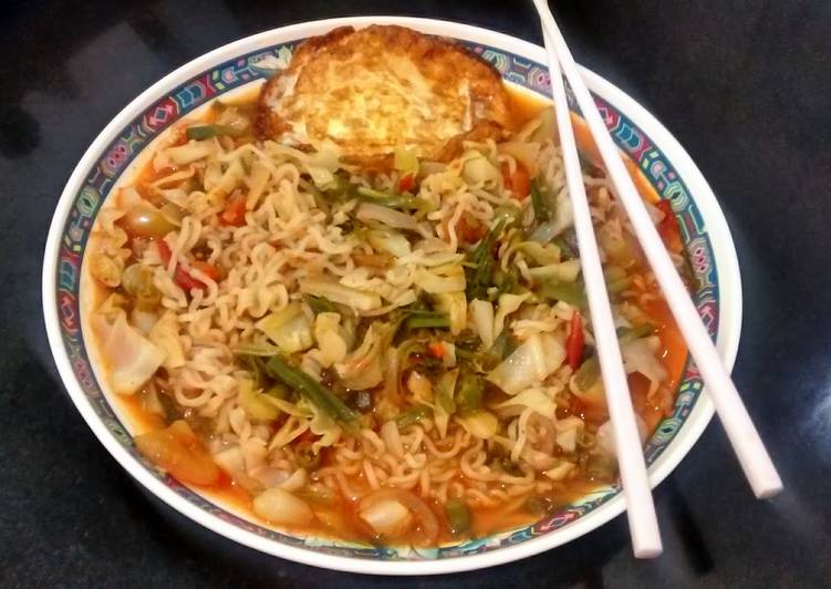 How to Prepare Favorite Soupy veg noodles