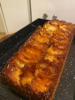 Una foto de Torta invertida de manzana 🍎