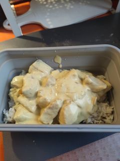 Una foto de Pollo al curry