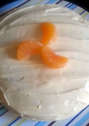 A picture of Zingy Cream Cheese Frosting.