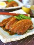 [Simmered Pork Belly Cubes] Tender Red Meat