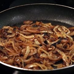 A picture of Caramelized Onions in Beer..