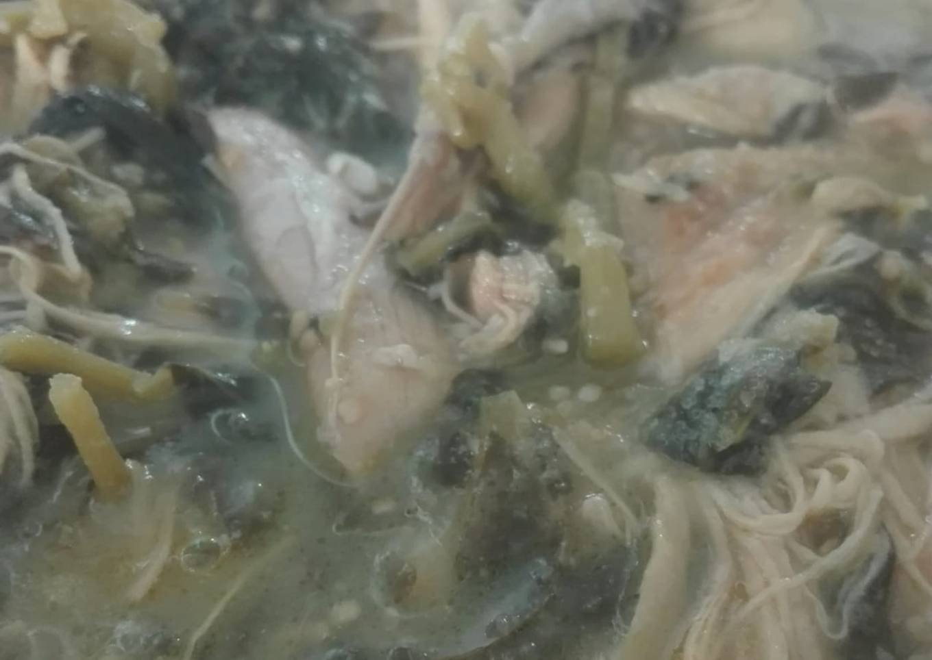 Pollo con verdolagas en salsa verde