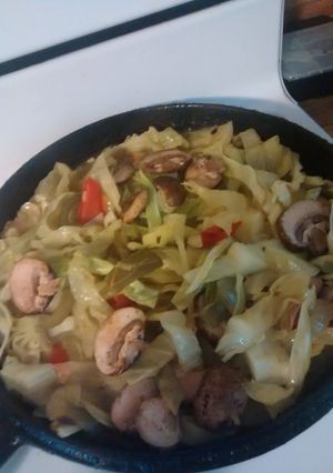 A picture of Fried Curry Cabbage.