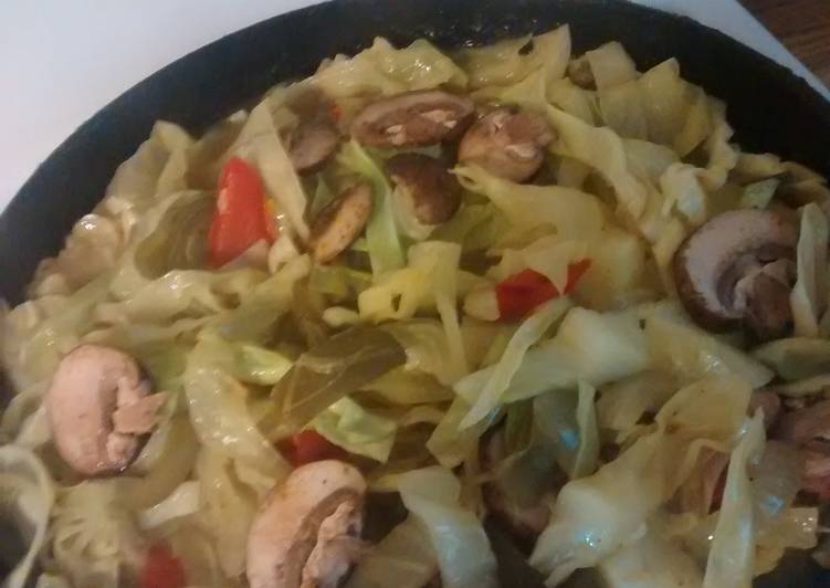 Slow Cooker Recipes for Fried Curry Cabbage