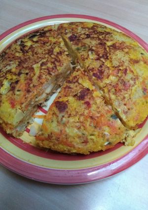 Una foto de Tortilla de papa, a la Liss.🥔😀🍽️