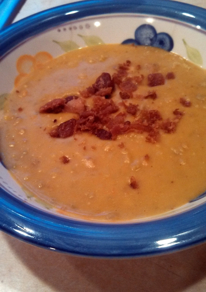 A picture of Split Pea and Bacon Soup.
