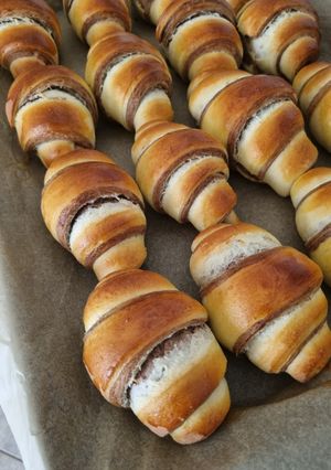 Csíkos kiflik recept fotója