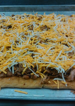 A picture of My corn carnitas pizza.