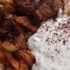 A picture of Koobideh with Veggies.