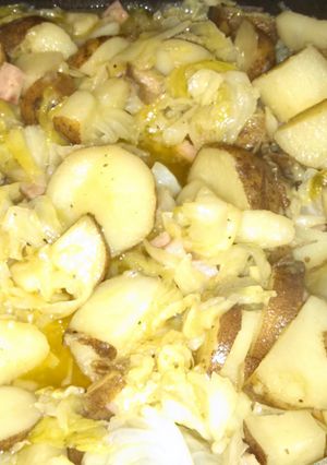 A picture of Fried Cabbage, Potatoes and Ham(optional).