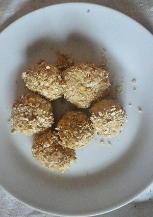Diétás túrógombóc zabpehellyel recept fotója