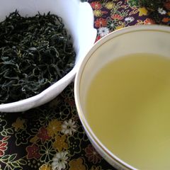 A picture of Home-Grown Fresh Green Tea: How to Process Freshly Picked Green Tea Leaves In a Microwave.
