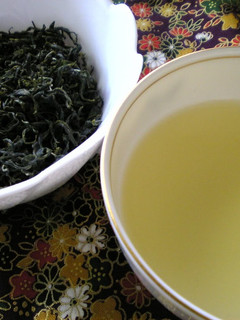 A picture of Home-Grown Fresh Green Tea: How to Process Freshly Picked Green Tea Leaves In a Microwave.