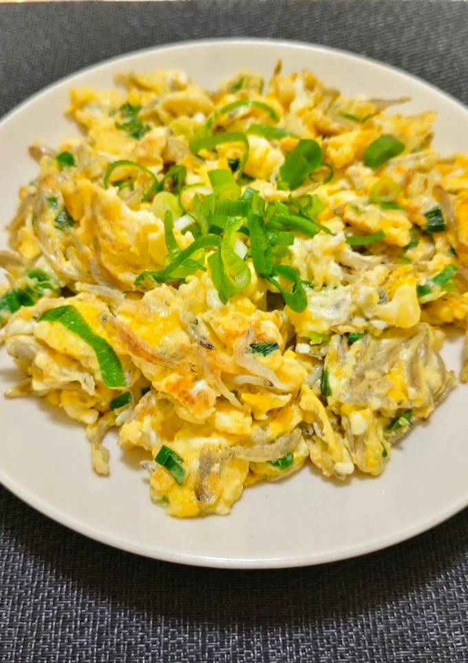 吻仔魚炒蛋(簡單料理) 的食譜成品照片