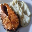 Salmón con salsa de soja y miel