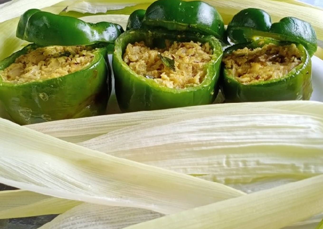 Coconut stuff capsicum
