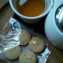 A picture of Crumbly Semi-Macrobiotic Cookies.