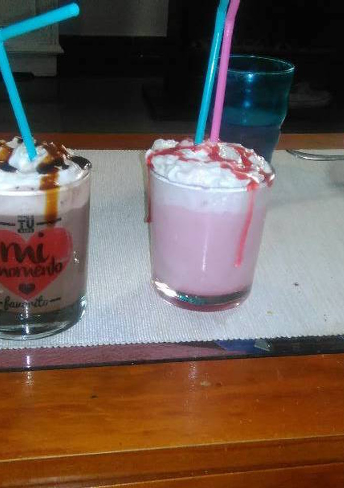 Una foto de Batidos de chocolate o fresa facilísimos y económicos