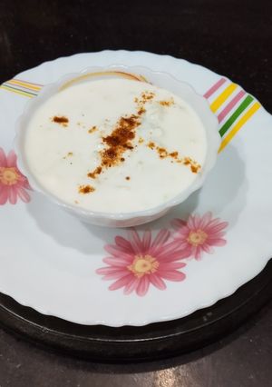 A picture of Cucumber Raita.