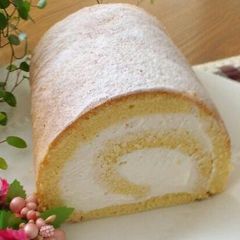 Quick and Easy! Roll Cake Made in a Frying Pan A picture of Quick and Easy! Roll Cake Made in a Frying Pan.
