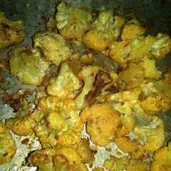 A picture of Coliflor rostizada especiada (fácil y rápida).