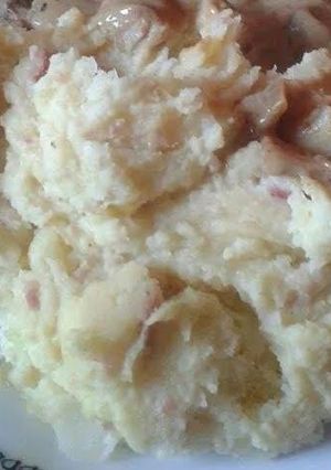 A picture of mash potato with bacon and philadelphia!.