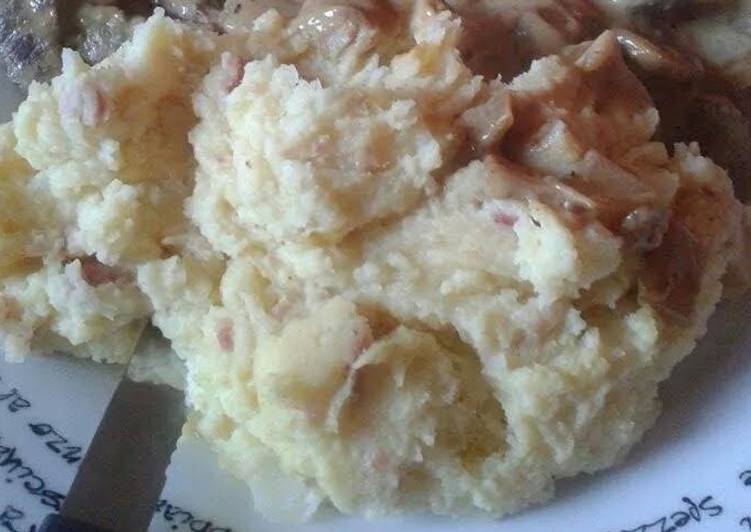 Step-by-Step Guide to Make Award-winning mash potato with bacon and philadelphia!